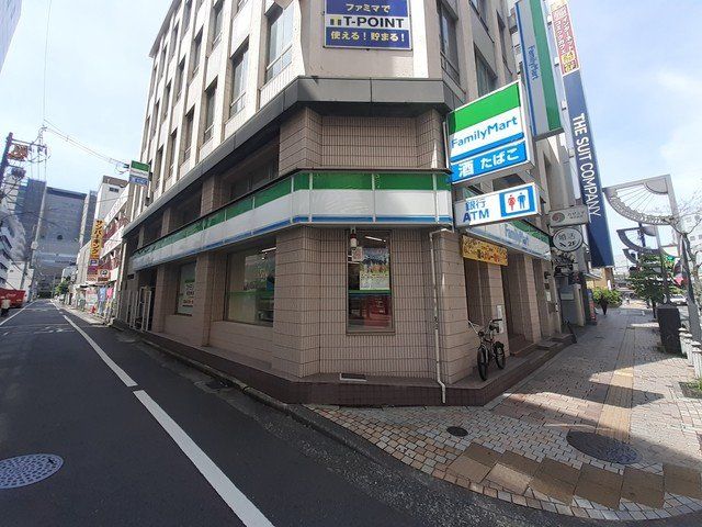 ファミリーマート岡山中山下店まで101m