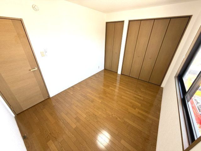 ベッドルーム