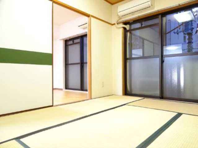 ベッドルーム