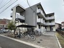 レオパレスカトルセゾン伊奈の外観