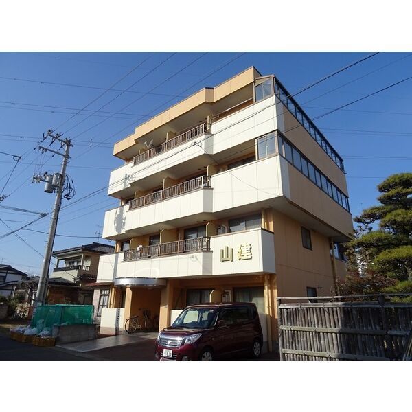 山建の外観画像