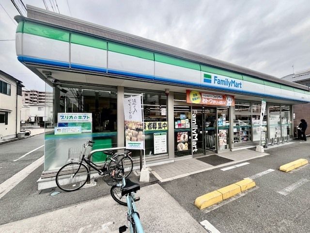 近くに施設あり