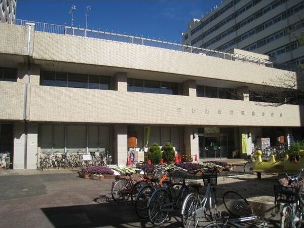 近くに施設あり