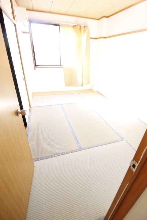 ベッドルーム