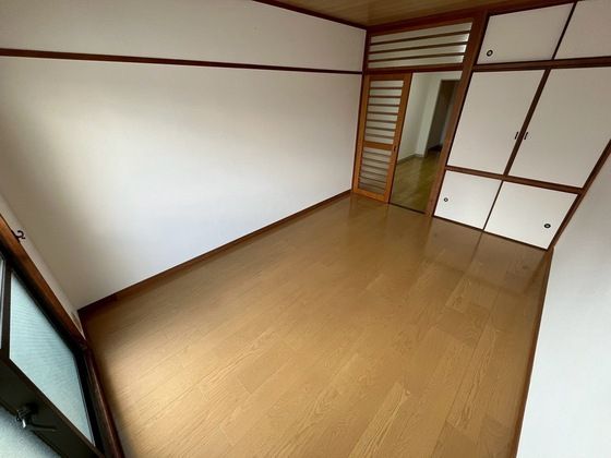 ベッドルーム