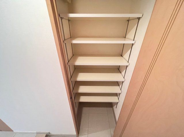 収納