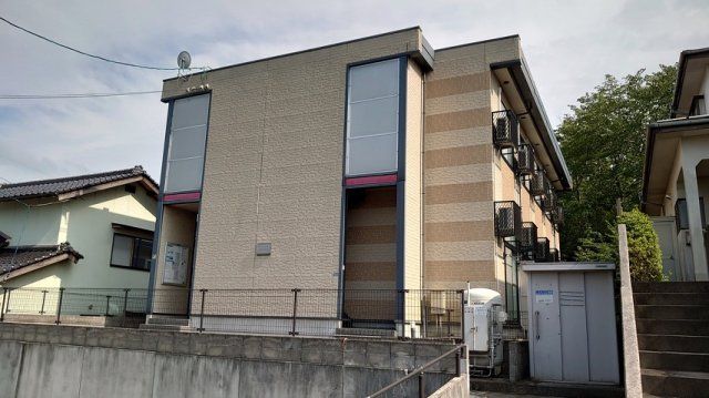 レオパレスコンファース輝の外観画像