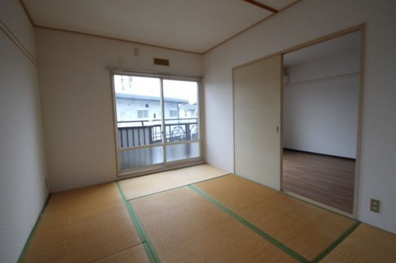 ベッドルーム