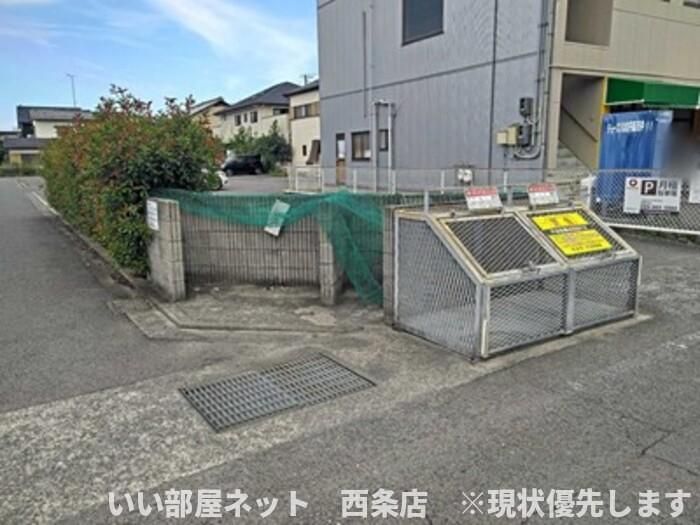 近くに施設あり