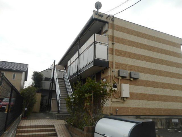 レオパレスサンセール丸山台の外観画像