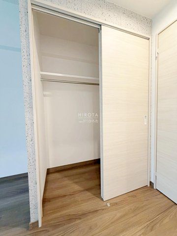 マルショク重住店(240m)