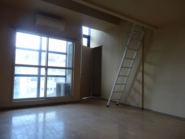 ベッドルーム