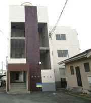 フラワーホームの外観画像