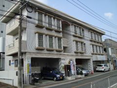 フローレスマンションの外観画像