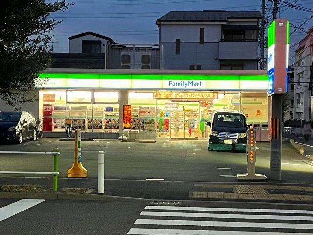 近くに施設あり