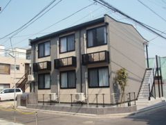 レオパレスめぐみ壱番館の外観画像