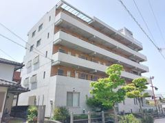 レーベン道後の外観画像