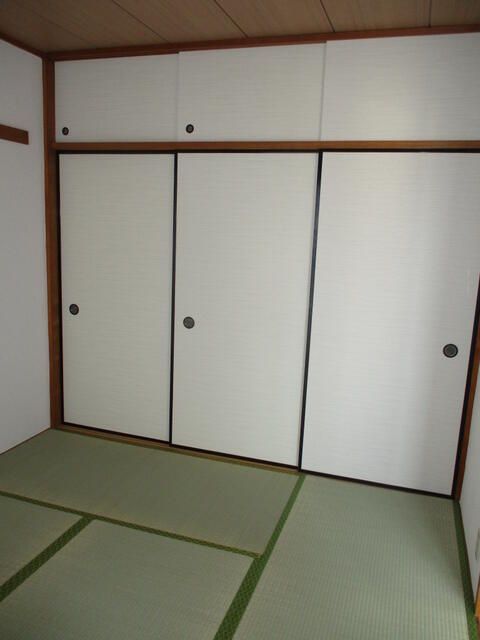 ベッドルーム