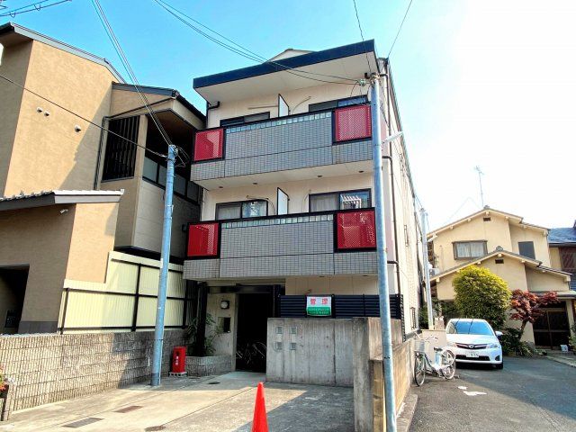 カーサ・クレストの外観画像