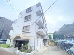 アジュール成増の外観画像
