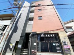 I-ZONEの外観画像