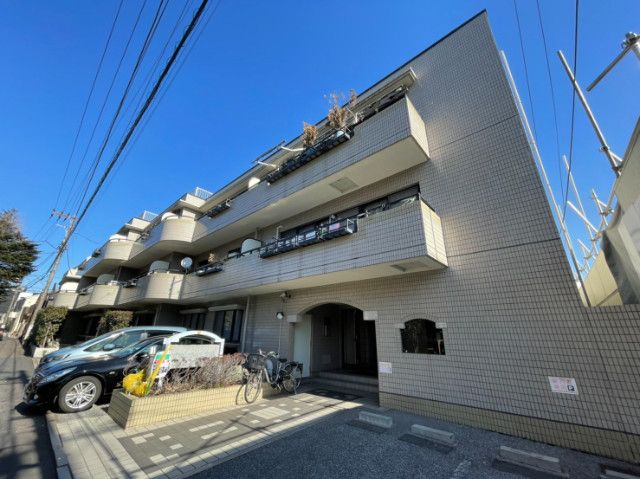 ぱすとらーれ目黒の外観画像