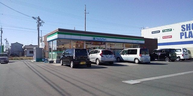 近くに施設あり