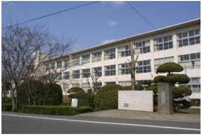 遠賀町立島門小学校(1520m)