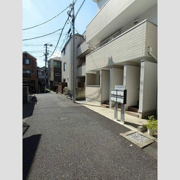 近くに施設あり