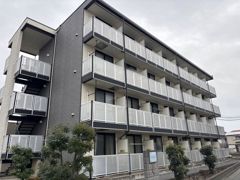 レオパレスグリーンサイト A棟の外観画像