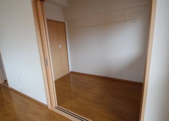 ベッドルーム