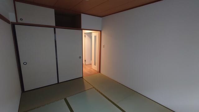 ベッドルーム