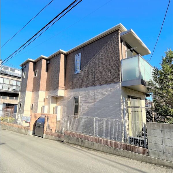 シャーメゾン小松島の外観画像