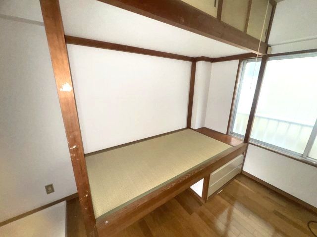ベッドルーム