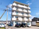 シャレード加治木の外観