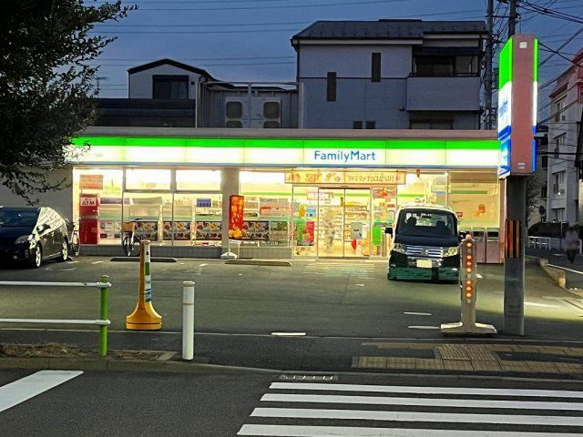 近くに施設あり