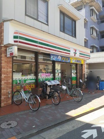 セブンイレブンまで165m