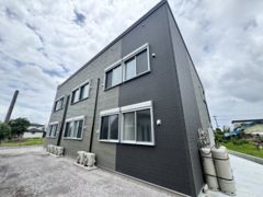シャルール B棟の外観画像