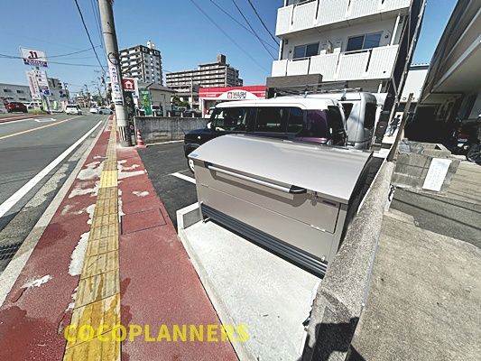 近くに施設あり