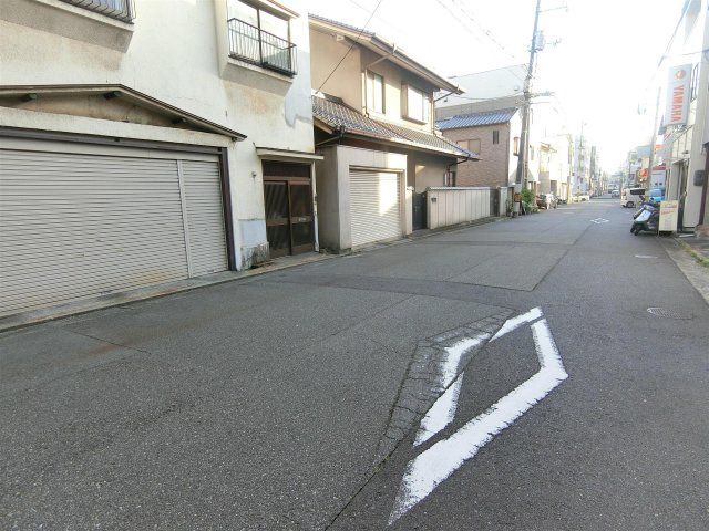 近くに施設あり