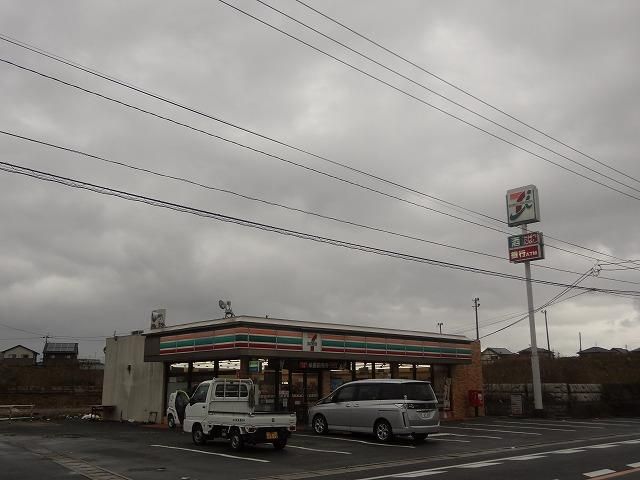 セブン‐イレブン／福岡鞍手店(121m)