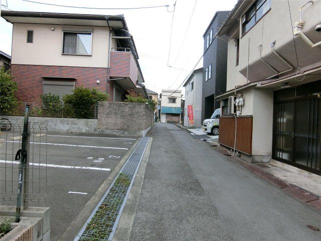 近くに施設あり