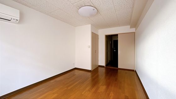 ベッドルーム
