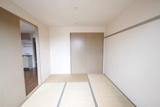 ベッドルーム