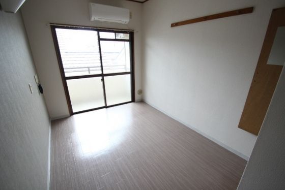 ベッドルーム