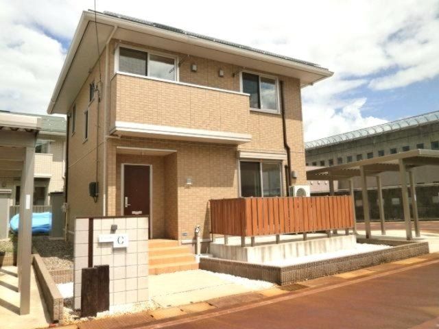 ファミーユ Cの外観画像