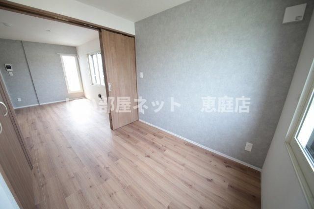 ベッドルーム