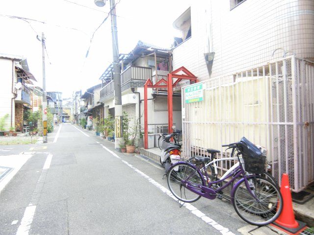 近くに施設あり