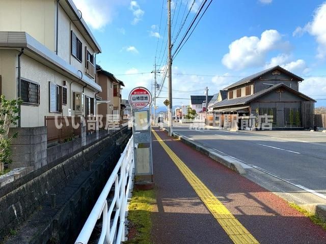 近くに施設あり