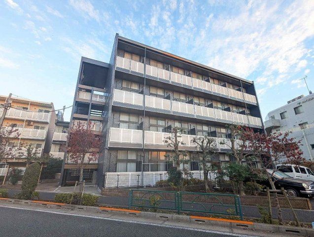 レオパレスQUATTROの外観画像